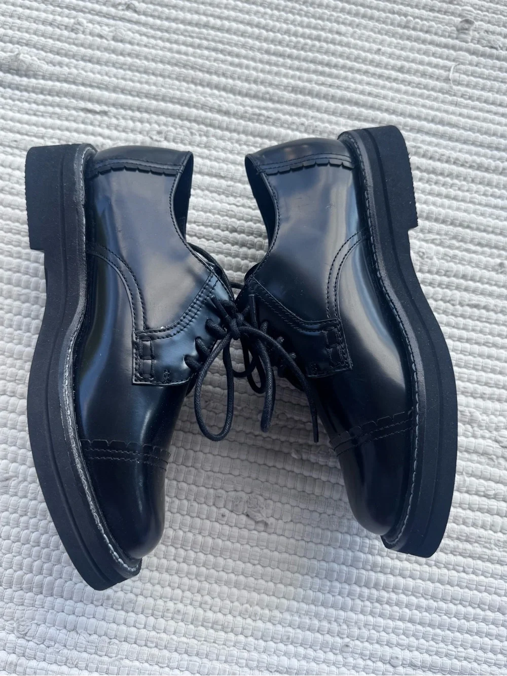 Retail: $198 Donald Pliner Leonardo Black Leather Cap Toe Derby Shoes 6M New